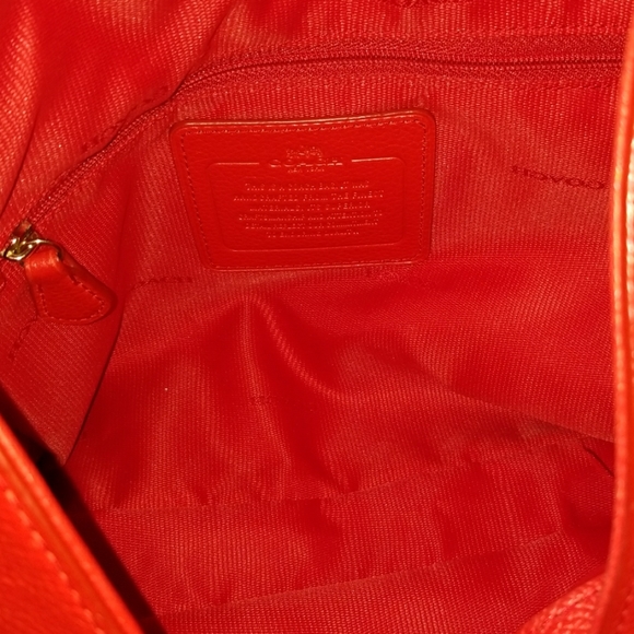 Beautiful ❤️ Red Coach Bag - Picture 6 of 7